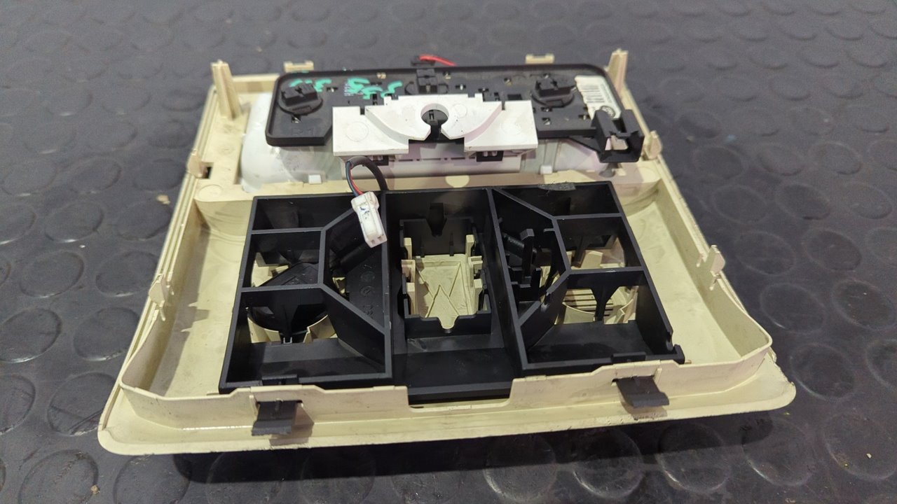 LUZ INTERIOR LAND ROVER RANGE ROVER SPORT - vista 10