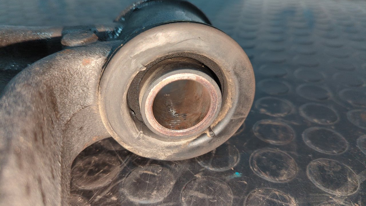 BRAZO IZQUIERDO INFERIOR DELANTERO NISSAN INTERSTAR MOD. 04 (X70) - vista 5