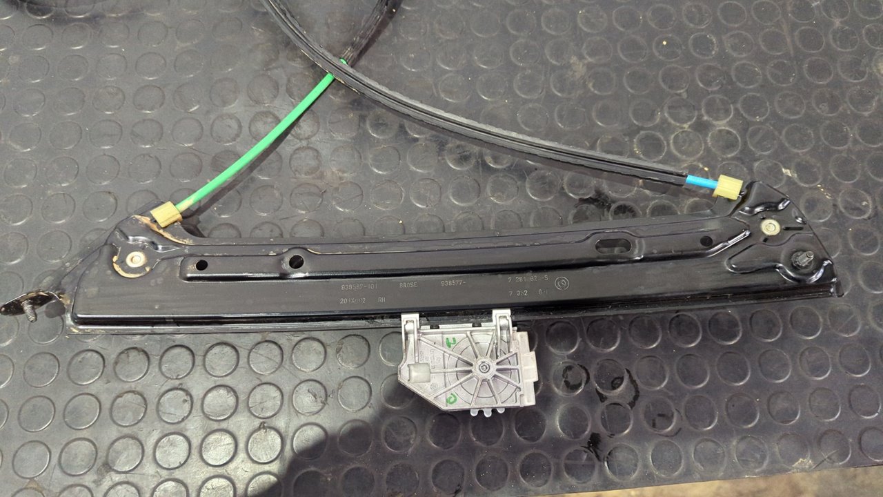 ELEVALUNAS DELANTERO DERECHO BMW SERIE 4 COUPE (F32) - vista 4