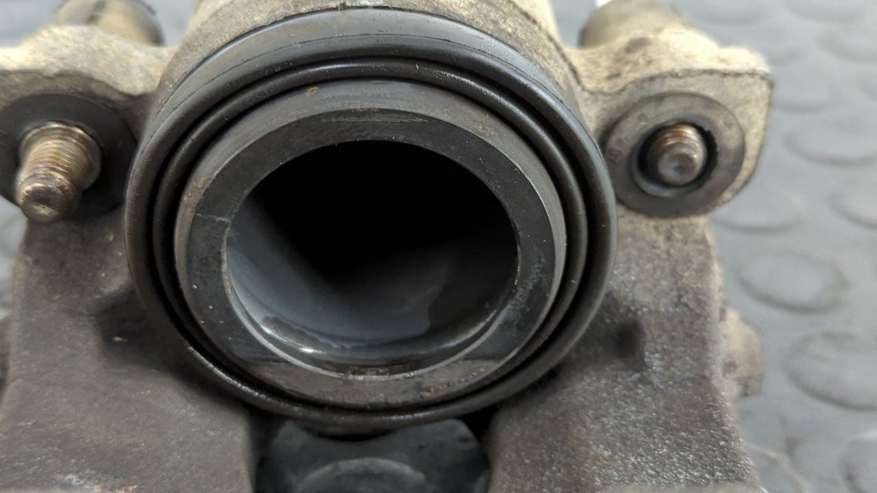 PINZA DE FRENO DELANTERA IZQUIERDA SEAT LEON (1P1) - vista 4