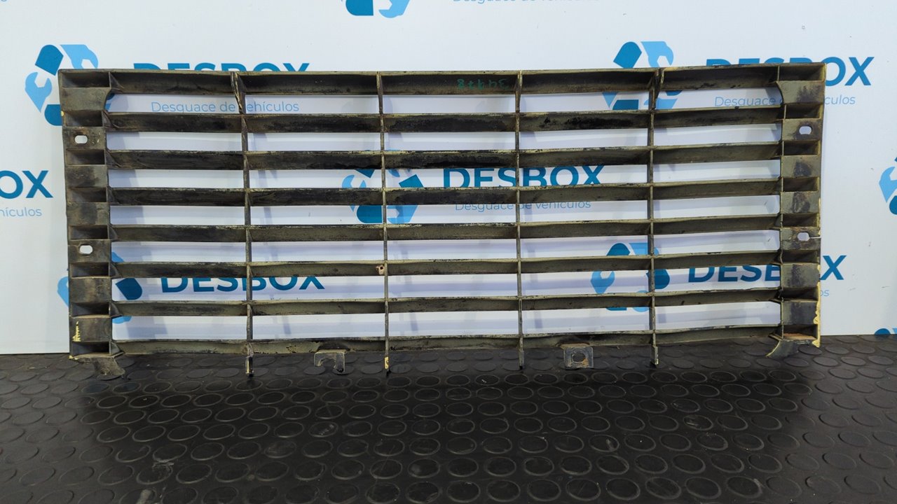 REJILLA DELANTERA LAND ROVER DEFENDER - vista 2