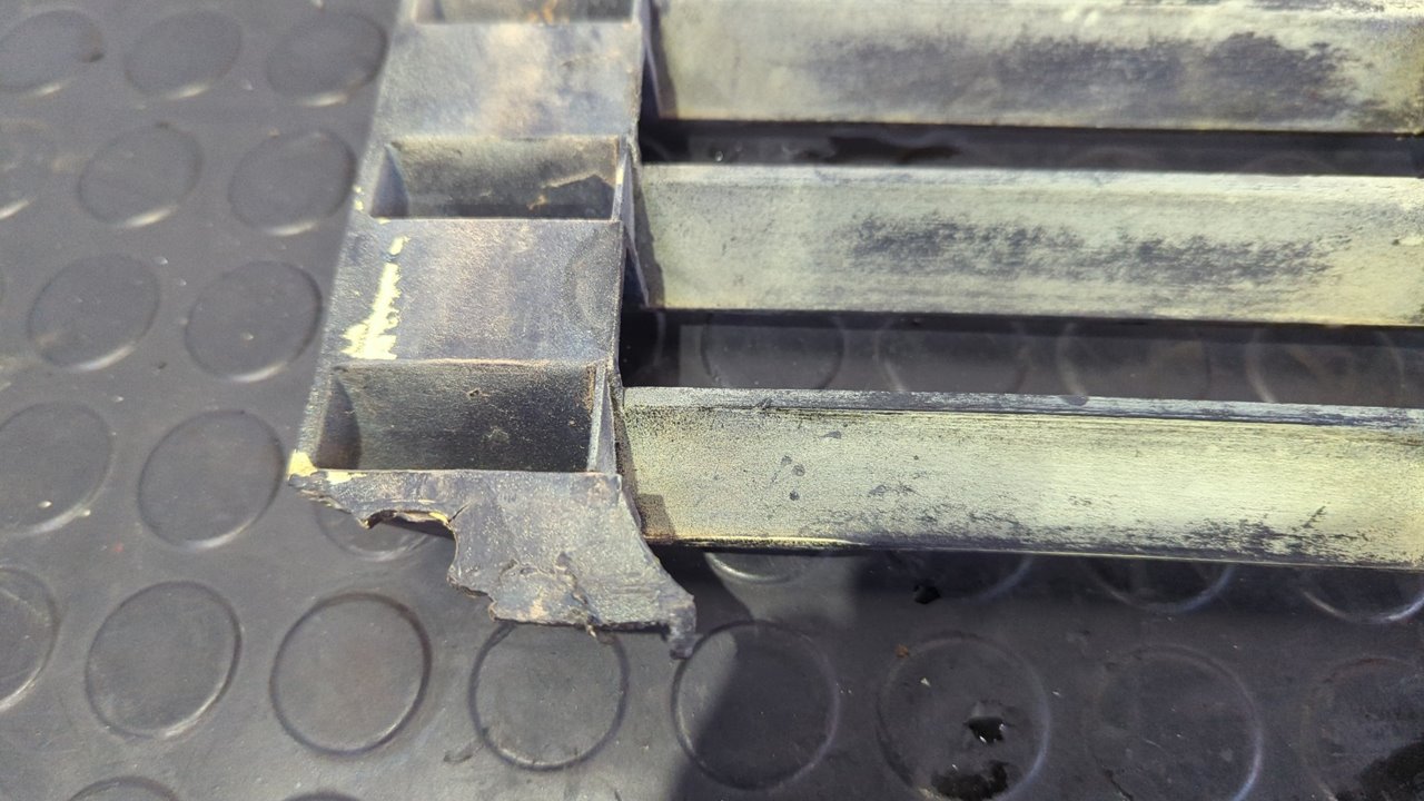 REJILLA DELANTERA LAND ROVER DEFENDER - vista 4