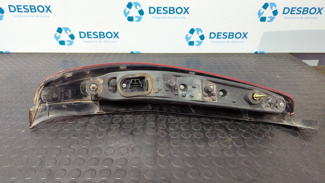 PILOTO TRASERO DERECHO FIAT PUNTO BERLINA (188) - vista 2