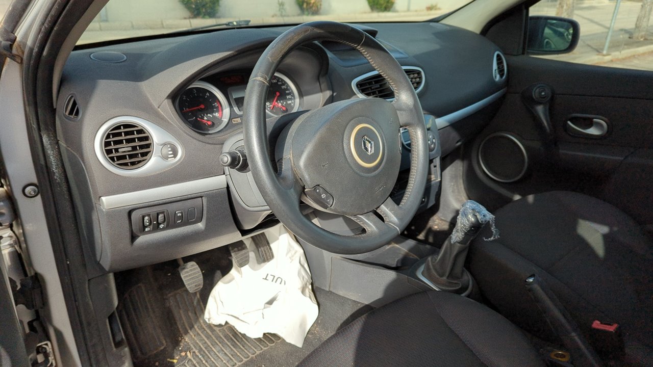 KIT EMBRAGUE RENAULT CLIO III - vista 2