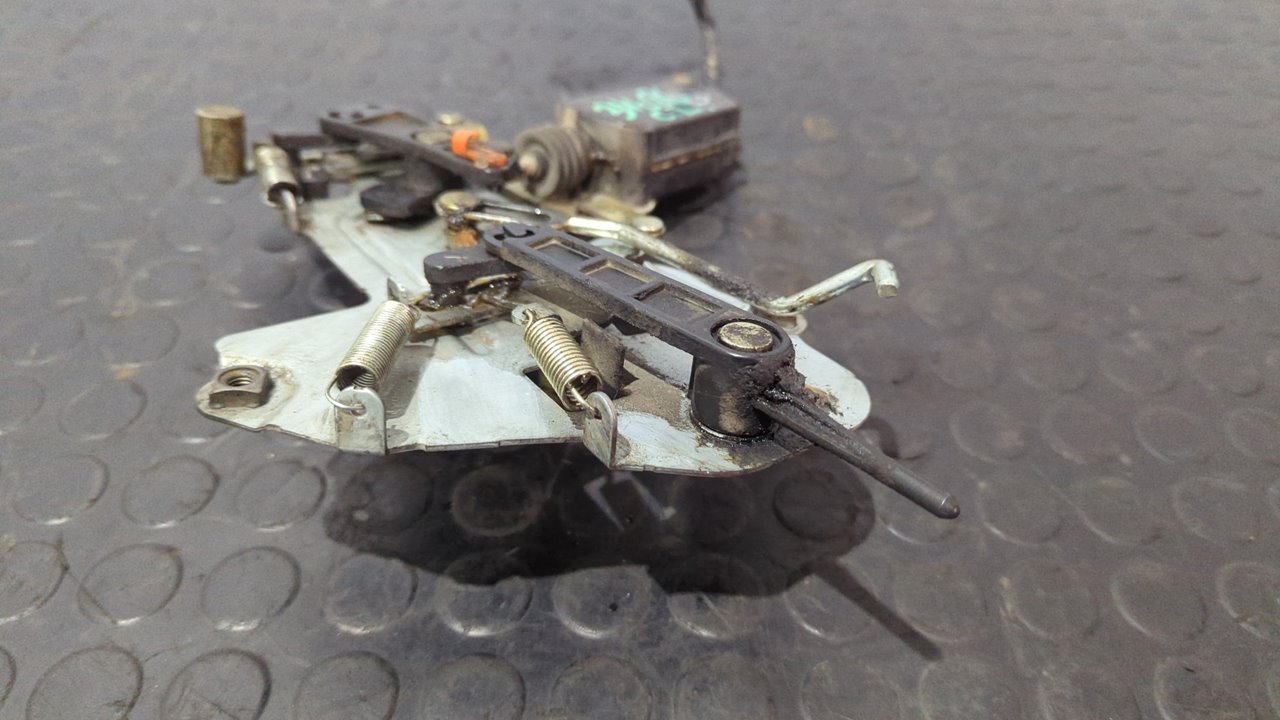 CERRADURA CORREDERA IZQUIERDA KIA CARNIVAL - vista 3