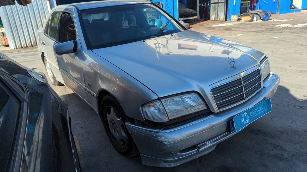 MERCEDES-BENZ CLASE C (W202) BERLINA