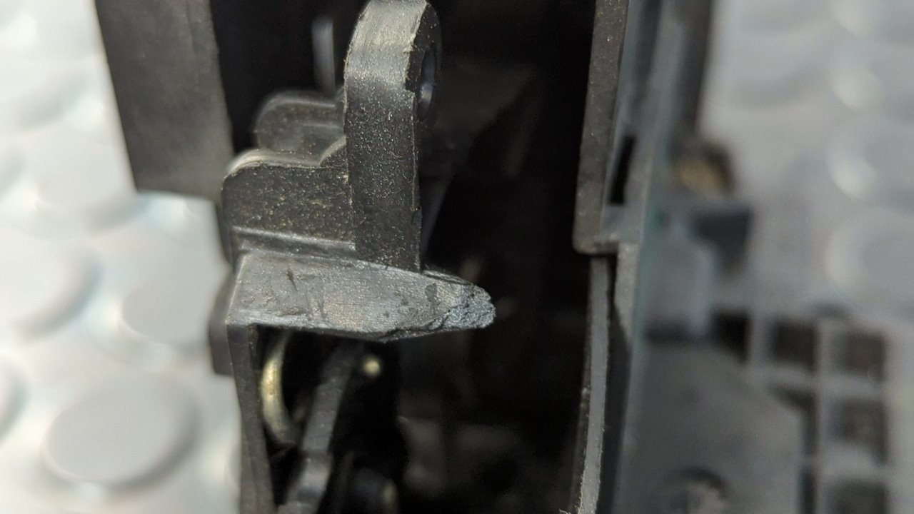 CERRADURA PUERTA DELANTERA DERECHA MERCEDES-BENZ CLASE CLK (W208) COUPE - vista 4