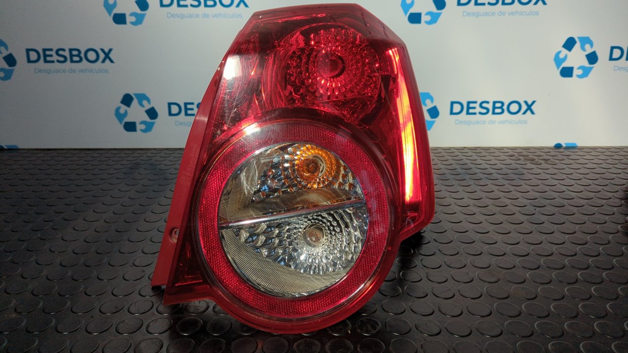 PILOTO TRASERO DERECHO CHEVROLET AVEO