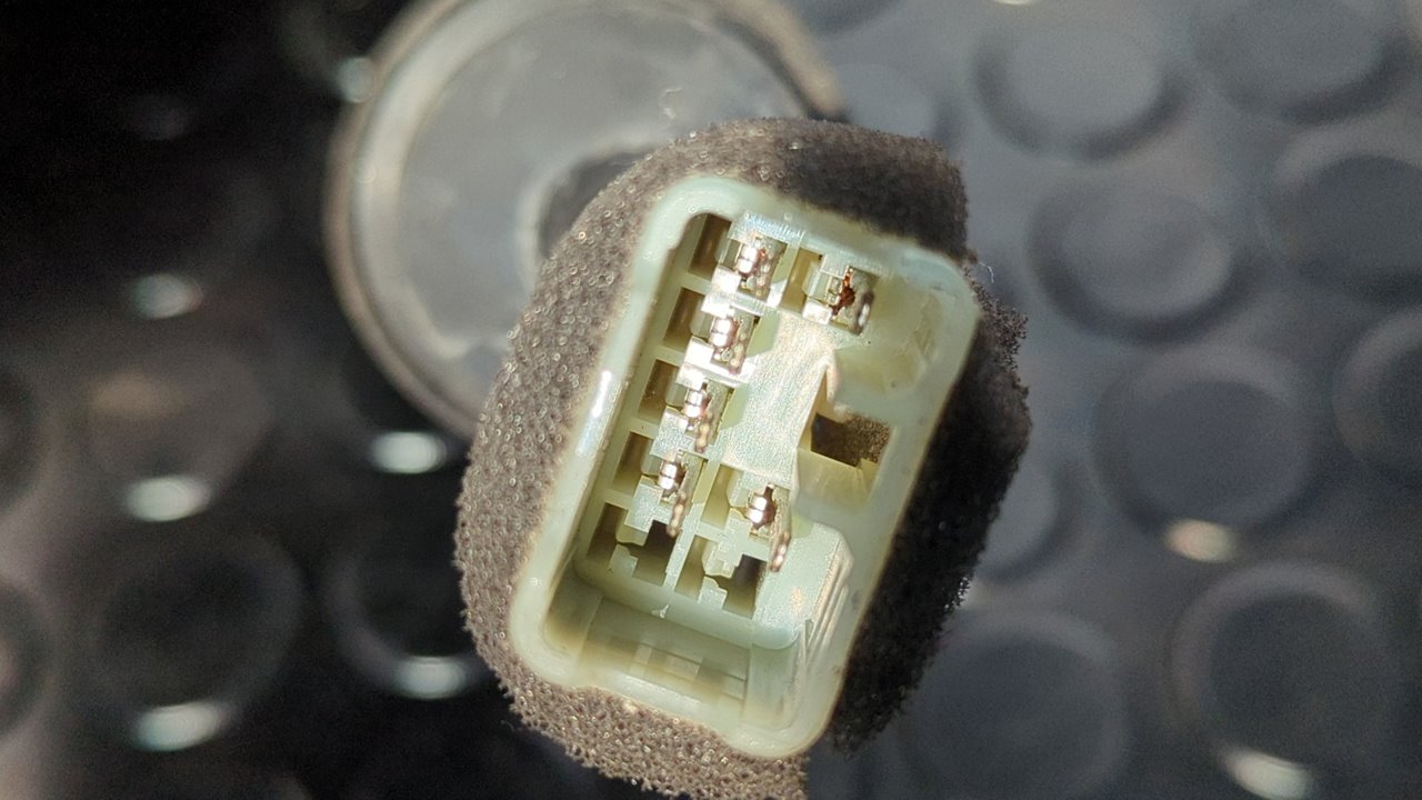 PILOTO TRASERO IZQUIERDO CHEVROLET AVEO - vista 3