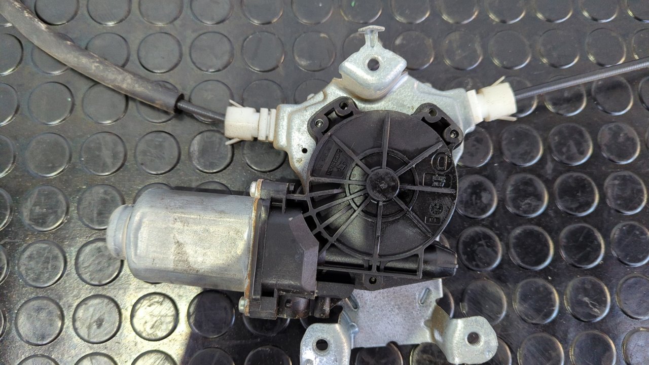 ELEVALUNAS DELANTERO DERECHO NISSAN NOTE (E11E) - vista 4