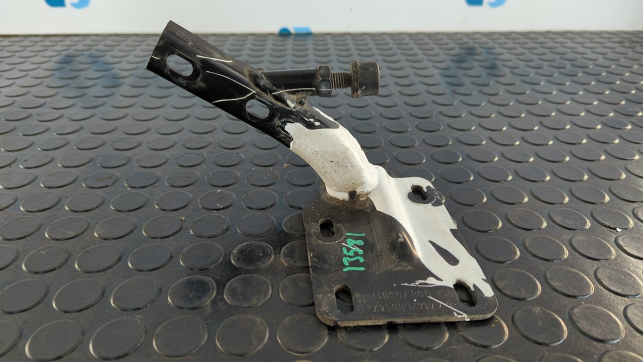 SOPORTE GUIA PATIN INFERIOR MERCEDES-BENZ VANEO (W414) FURGONETA COMPACTA - vista 5