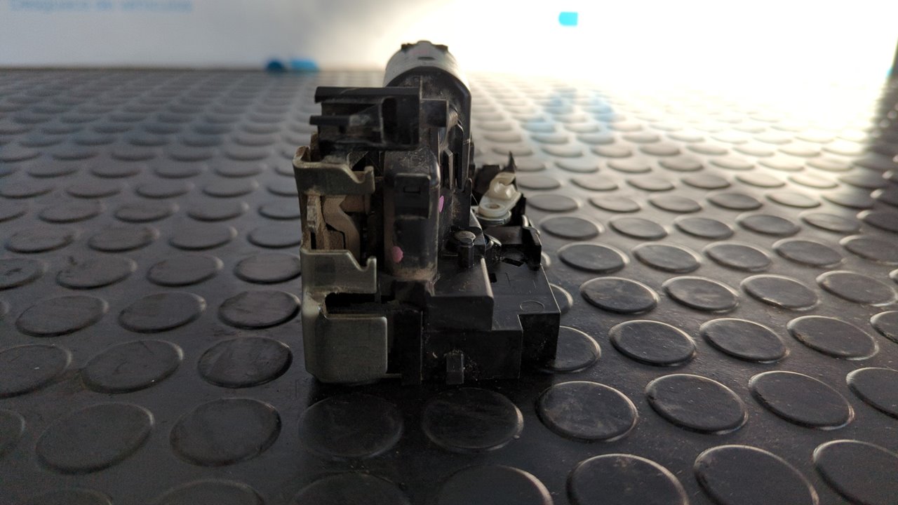 CERRADURA PUERTA DELANTERA DERECHA DACIA DOKKER - vista 5