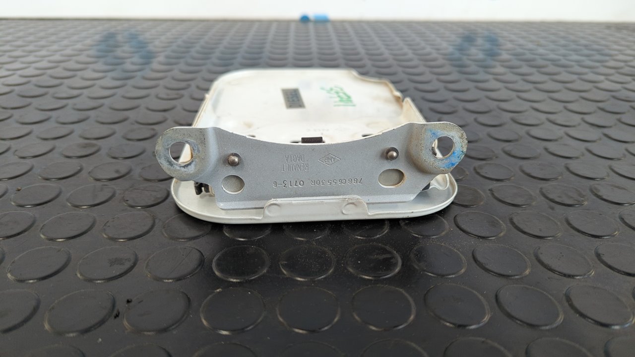 TAPA EXTERIOR COMBUSTIBLE DACIA DOKKER - vista 3