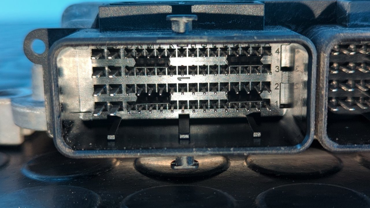 CENTRALITA MOTOR UCE DACIA DOKKER - vista 4