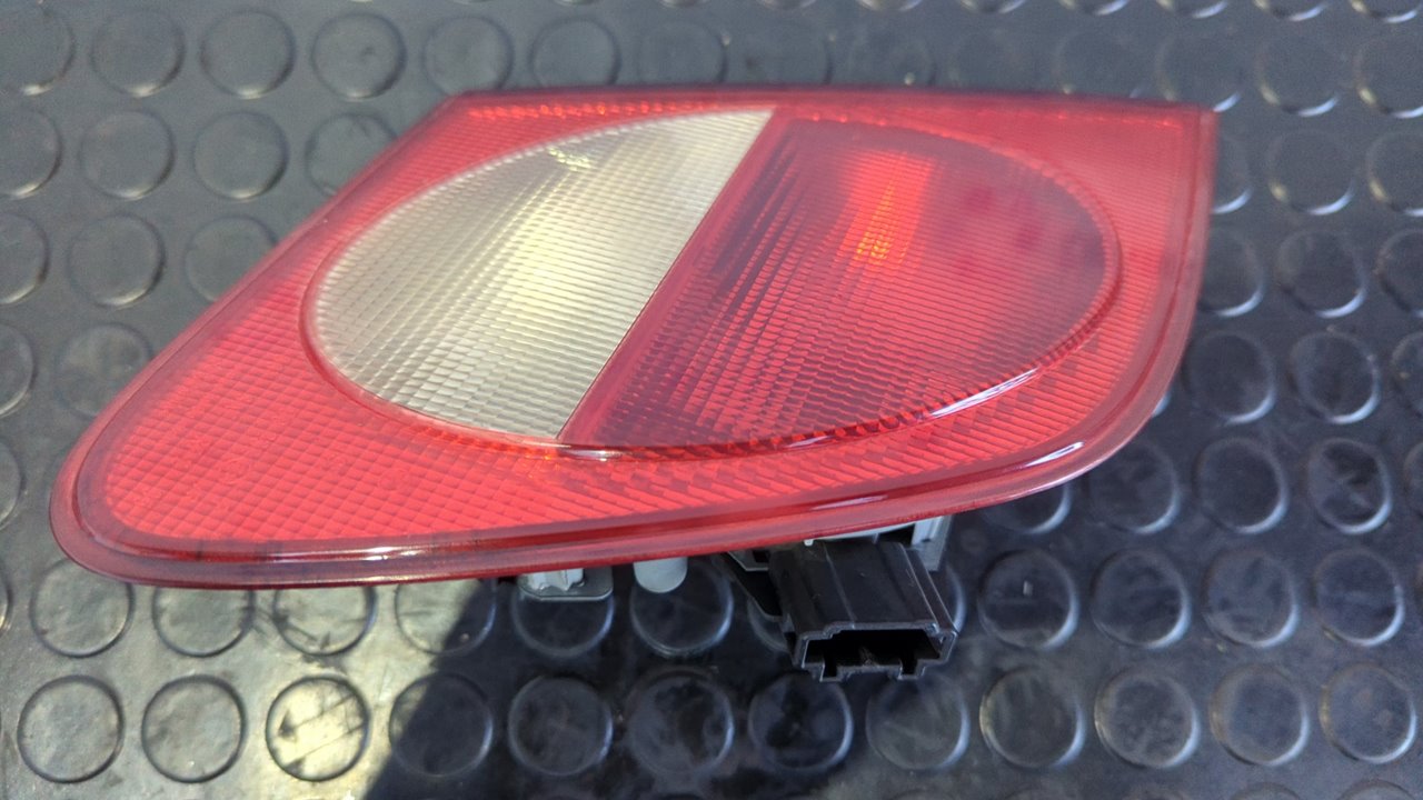 PILOTO PORTON IZQUIERDO MERCEDES-BENZ CLASE E (W210) FAMILIAR - vista 2