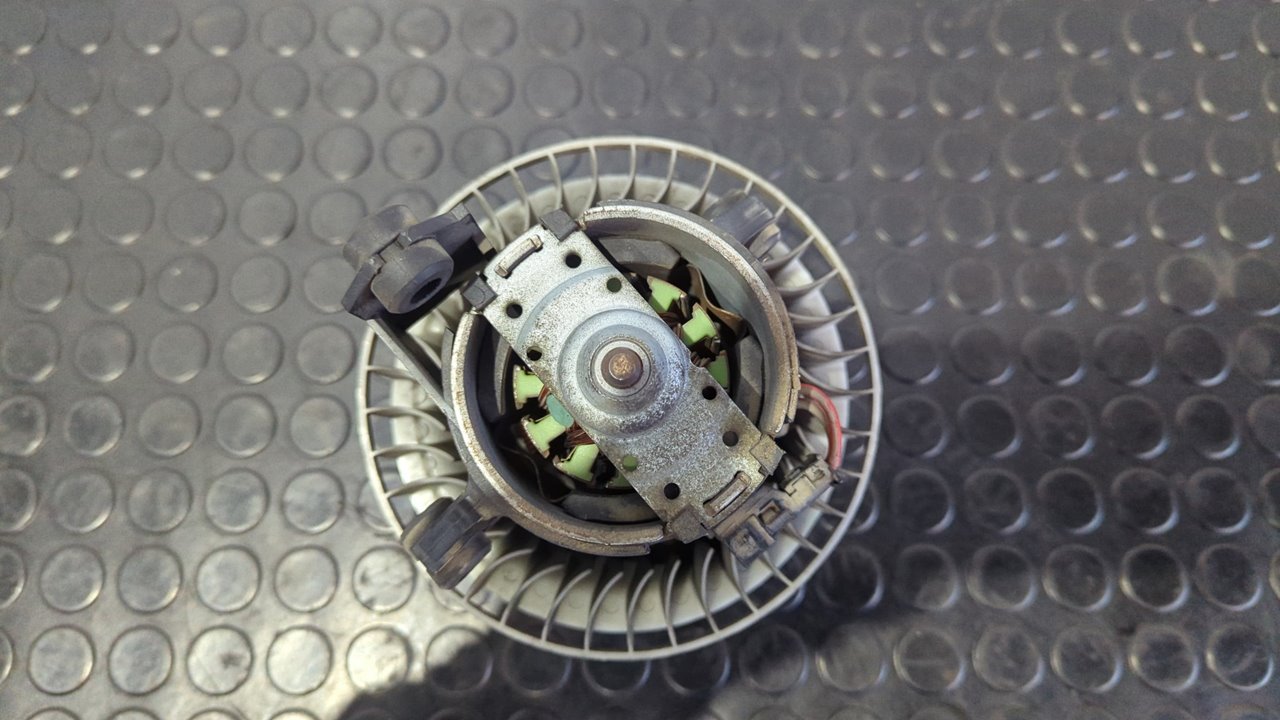 MOTOR CALEFACCION MERCEDES-BENZ VANEO (W414) FURGONETA COMPACTA - vista 5