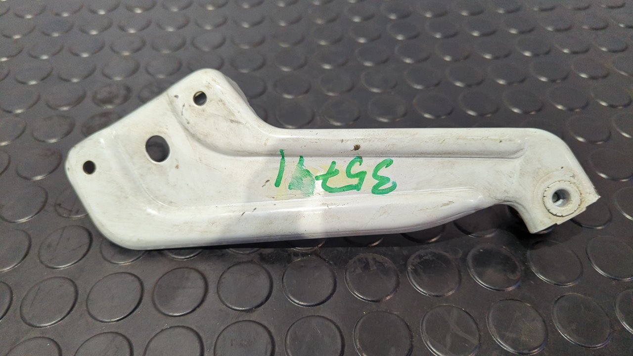 SOPORTE GUIA PATIN SUPERIOR DACIA DOKKER - vista 3