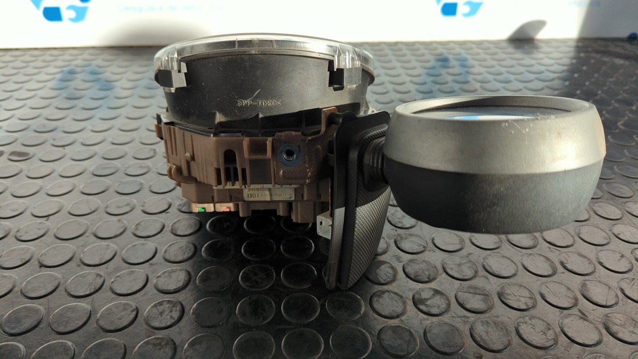 CUADRO INSTRUMENTOS PEUGEOT 107 - vista 14