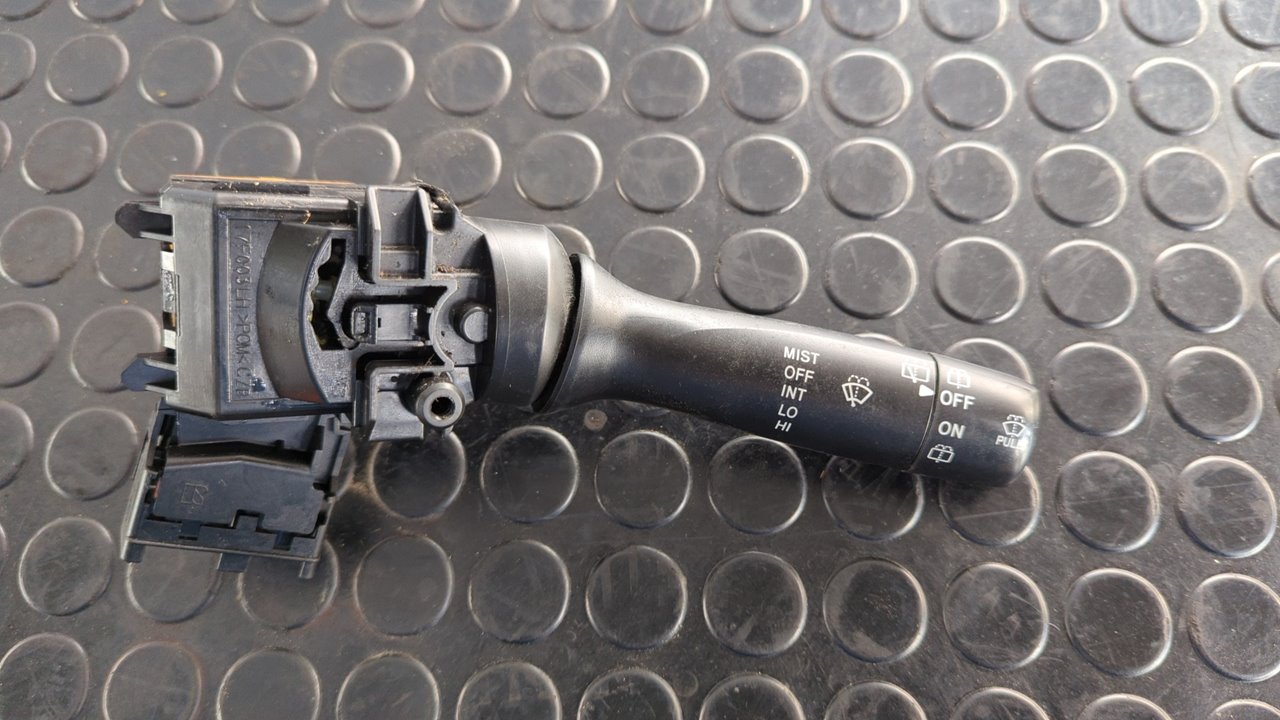 MANDO LIMPIA PEUGEOT 107