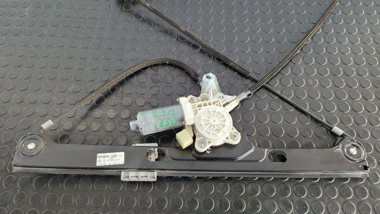 ELEVALUNAS DELANTERO IZQUIERDO MERCEDES-BENZ VANEO (W414) FURGONETA COMPACTA - vista 9