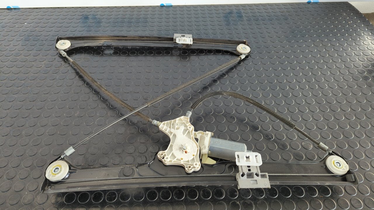 ELEVALUNAS DELANTERO IZQUIERDO MERCEDES-BENZ VANEO (W414) FURGONETA COMPACTA - vista 7