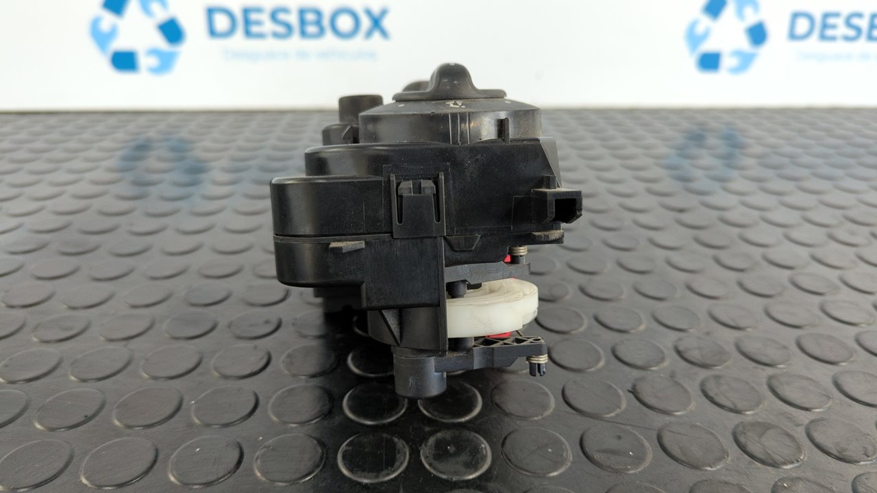 MANDO CALEFACCION / AIRE ACONDICIONADO MERCEDES-BENZ VANEO (W414) FURGONETA COMPACTA - vista 9