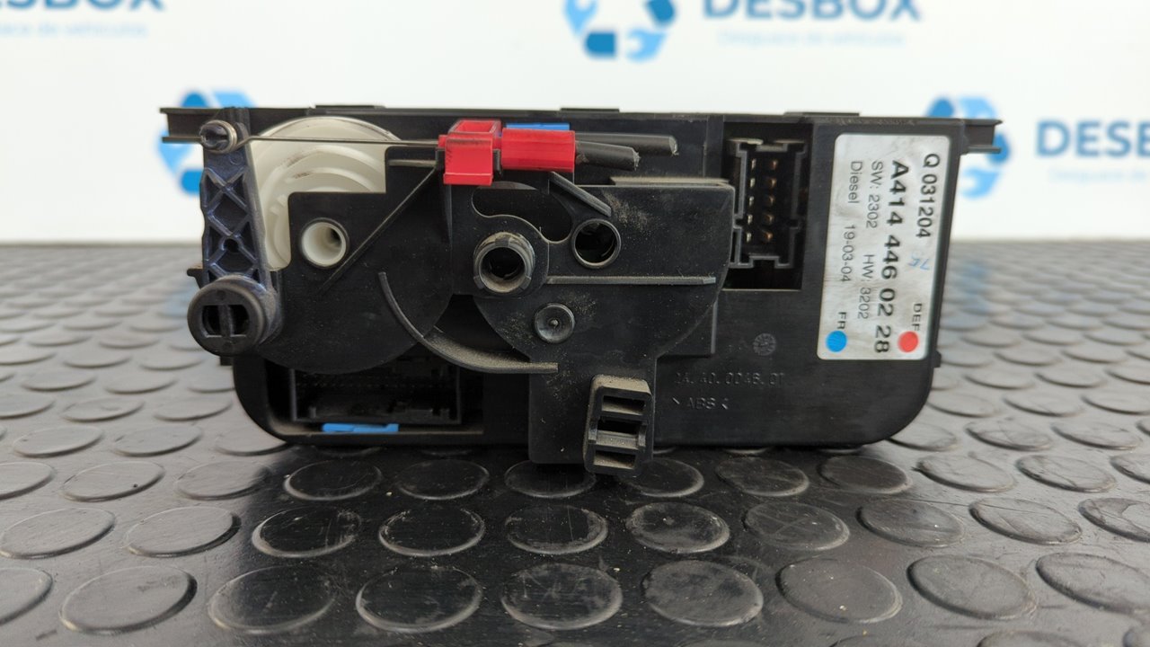 MANDO CALEFACCION / AIRE ACONDICIONADO MERCEDES-BENZ VANEO (W414) FURGONETA COMPACTA - vista 3