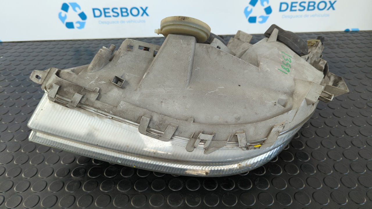 FARO DERECHO MERCEDES-BENZ VANEO (W414) FURGONETA COMPACTA - vista 6