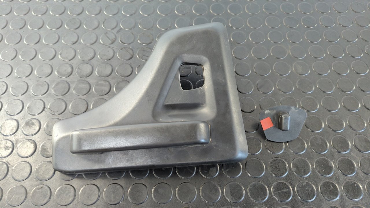 MANETA INTERIOR LATERAL DERECHA DACIA DOKKER