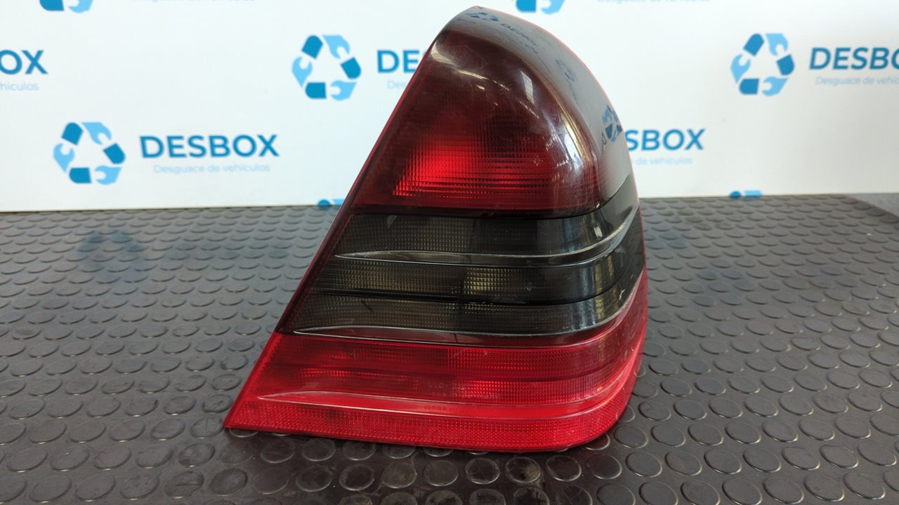 PILOTO TRASERO DERECHO MERCEDES-BENZ CLASE C (W202) BERLINA