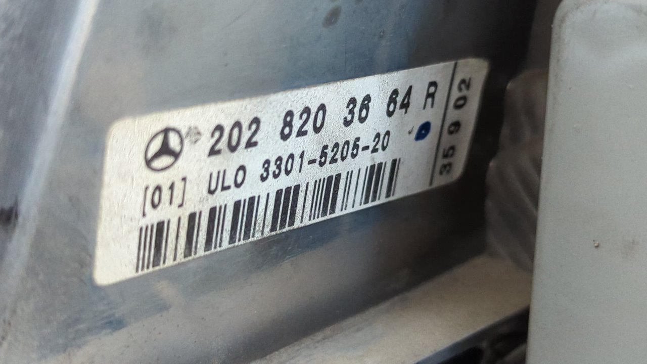 PILOTO TRASERO DERECHO MERCEDES-BENZ CLASE C (W202) BERLINA - vista 6