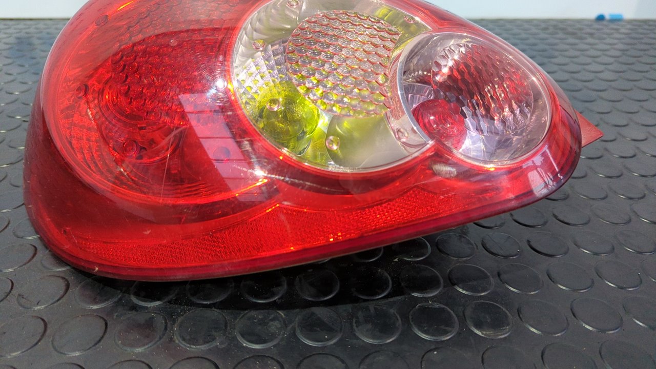 PILOTO TRASERO IZQUIERDO TOYOTA AYGO (KGB/WNB) - vista 2