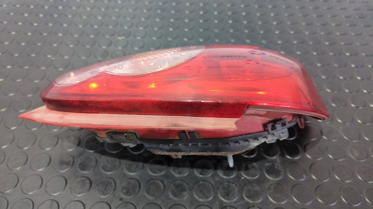 PILOTO TRASERO IZQUIERDO TOYOTA AYGO (KGB/WNB) - vista 4