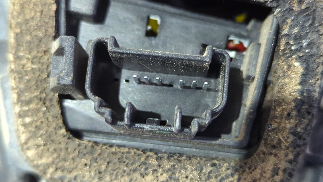 PILOTO TRASERO IZQUIERDO TOYOTA AYGO (KGB/WNB) - vista 9