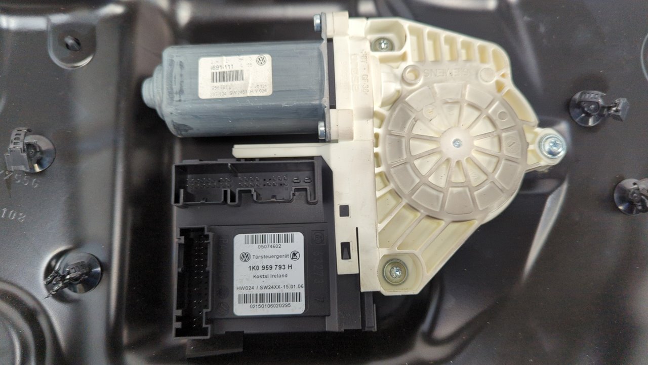 ELEVALUNAS DELANTERO IZQUIERDO VOLKSWAGEN PASSAT BERLINA (3C2) - vista 6