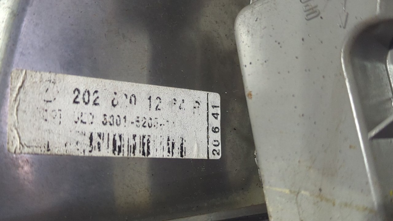 PILOTO TRASERO DERECHO MERCEDES-BENZ CLASE C (W202) FAMILIAR - vista 3