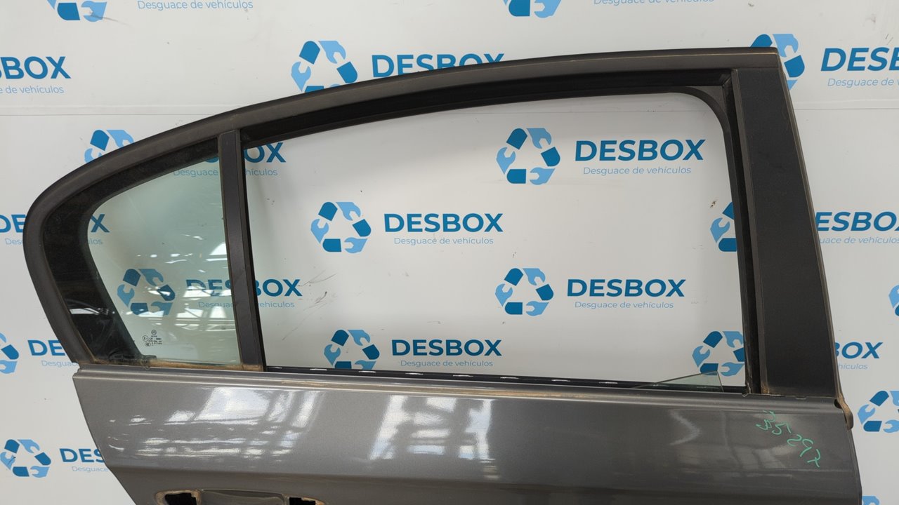 PUERTA TRASERA DERECHA VOLKSWAGEN PASSAT BERLINA (3C2) - vista 7