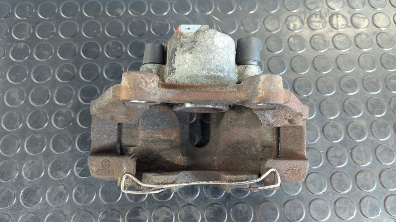 PINZA DE FRENO DELANTERA DERECHA AUDI A6 BERLINA (4B2) - vista 7