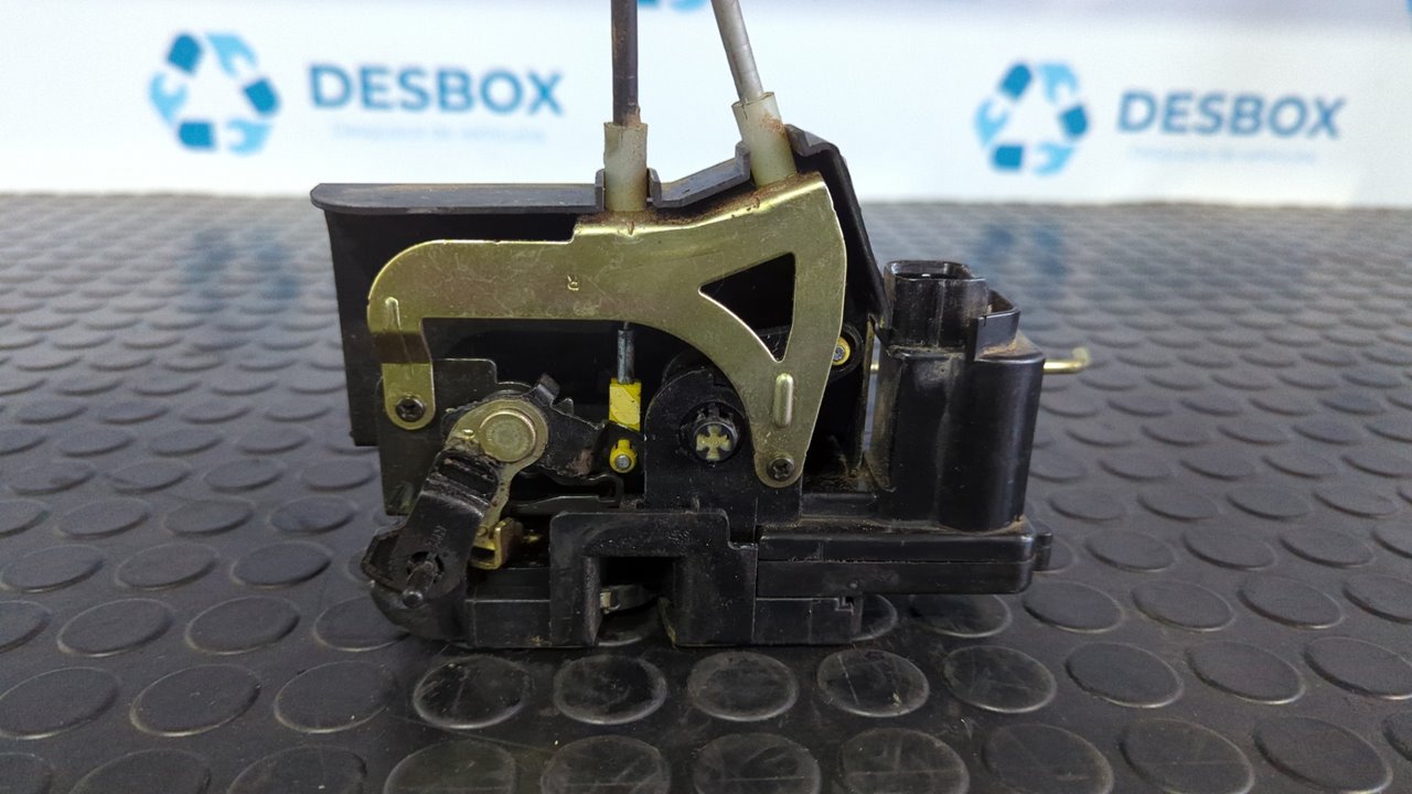 CERRADURA PUERTA TRASERA DERECHA SSANGYONG RODIUS - vista 2