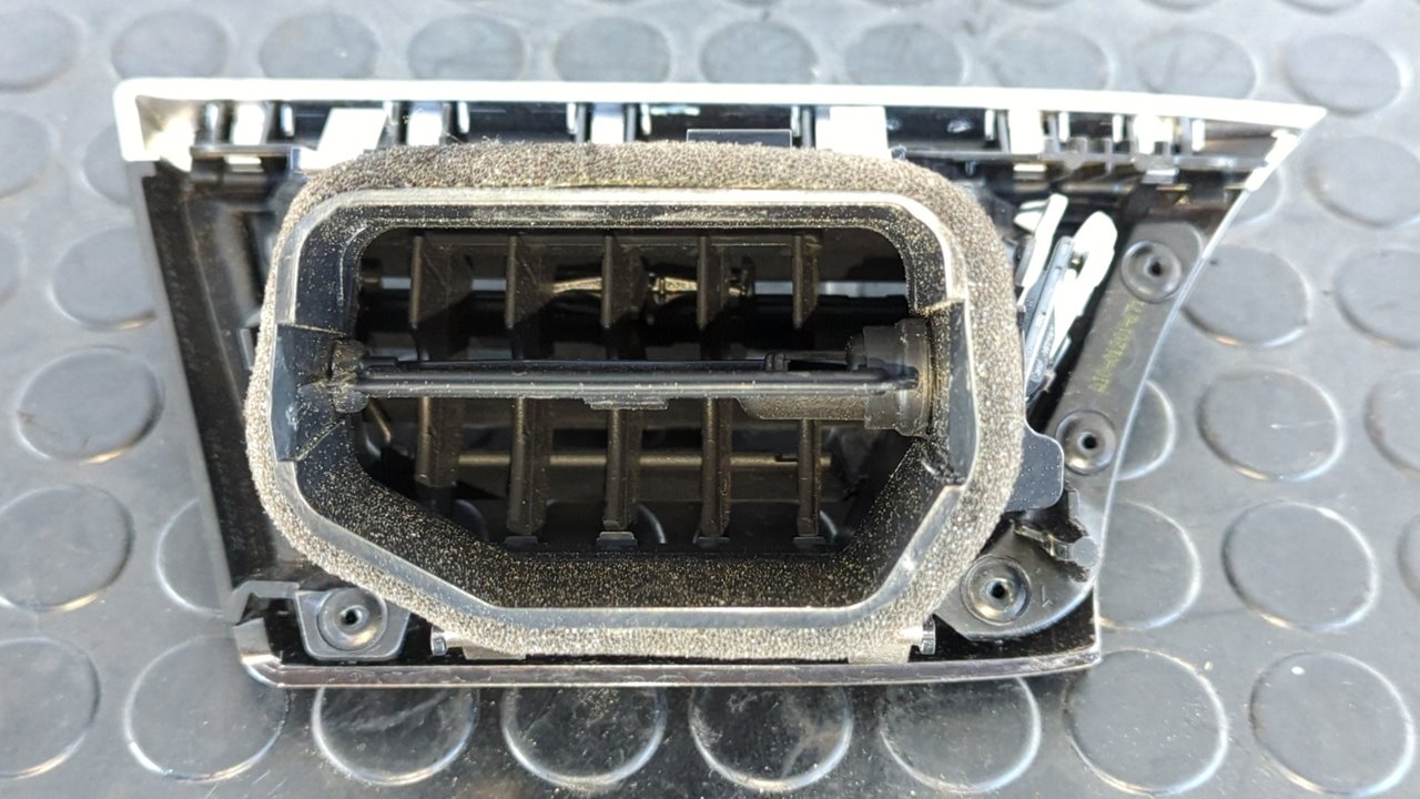 REJILLA AIREADORA BMW SERIE 4 COUPE (F32) - vista 3