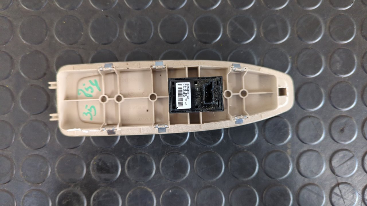 MANDO ELEVALUNAS DELANTERO DERECHO BMW SERIE 4 COUPE (F32) - vista 5