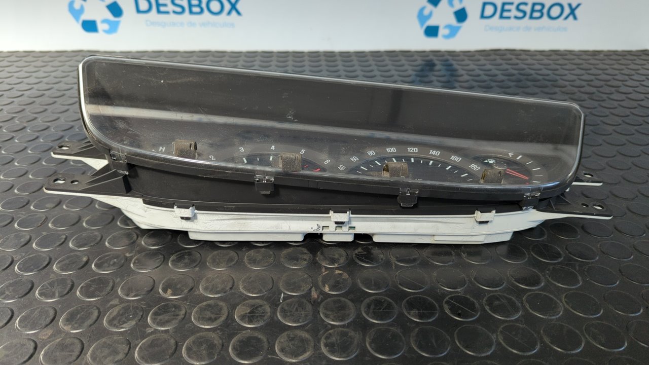 CUADRO INSTRUMENTOS SSANGYONG RODIUS - vista 5