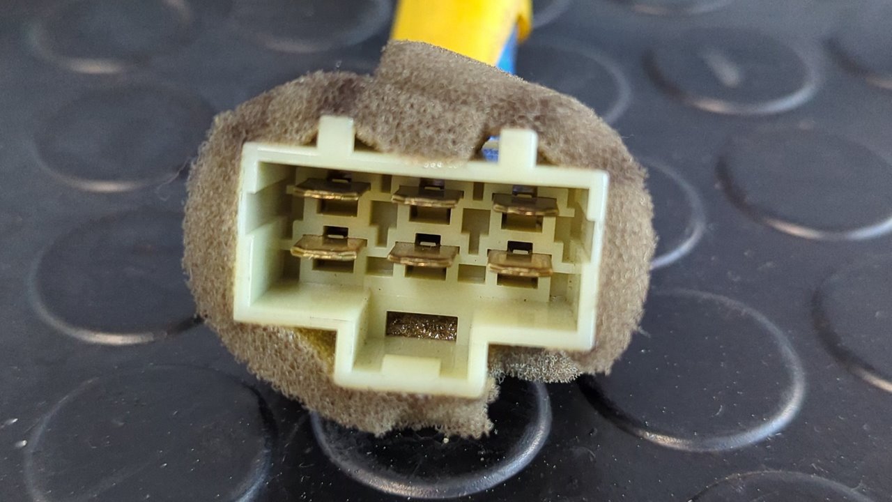 CONMUTADOR DE ARRANQUE SSANGYONG RODIUS - vista 3