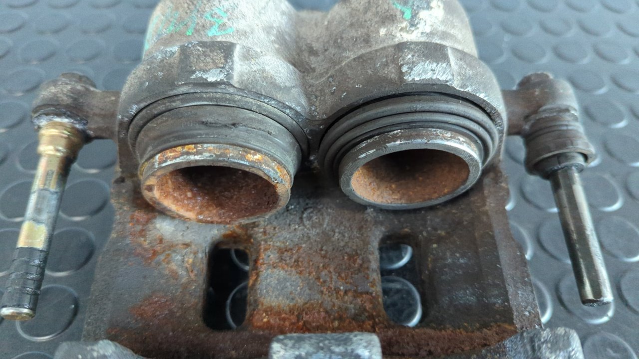 PINZA DE FRENO DELANTERA DERECHA SSANGYONG RODIUS - vista 7