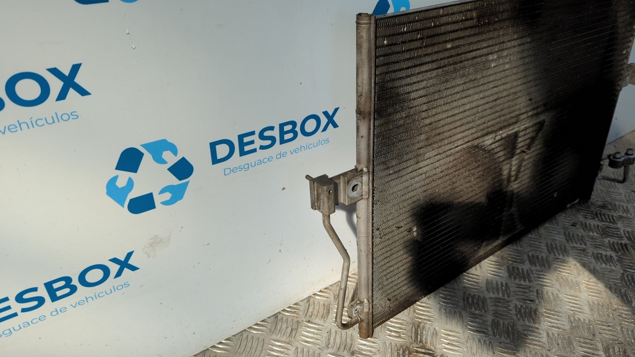 CONDENSADOR / RADIADOR  AIRE ACONDICIONADO SSANGYONG RODIUS - vista 3