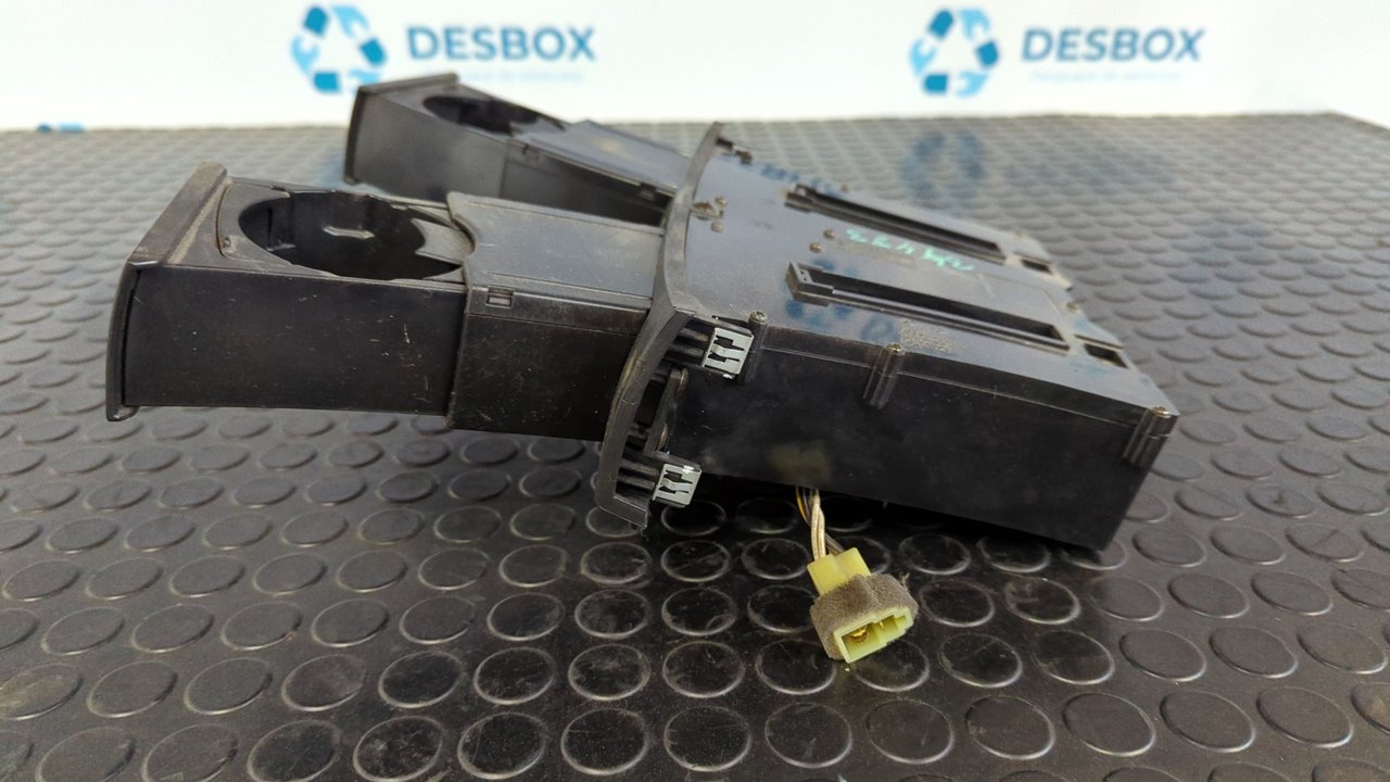 NO IDENTIFICADO SSANGYONG RODIUS - vista 4