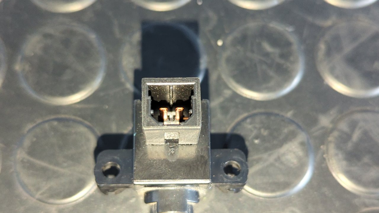 INTERRUPTOR SSANGYONG RODIUS - vista 6