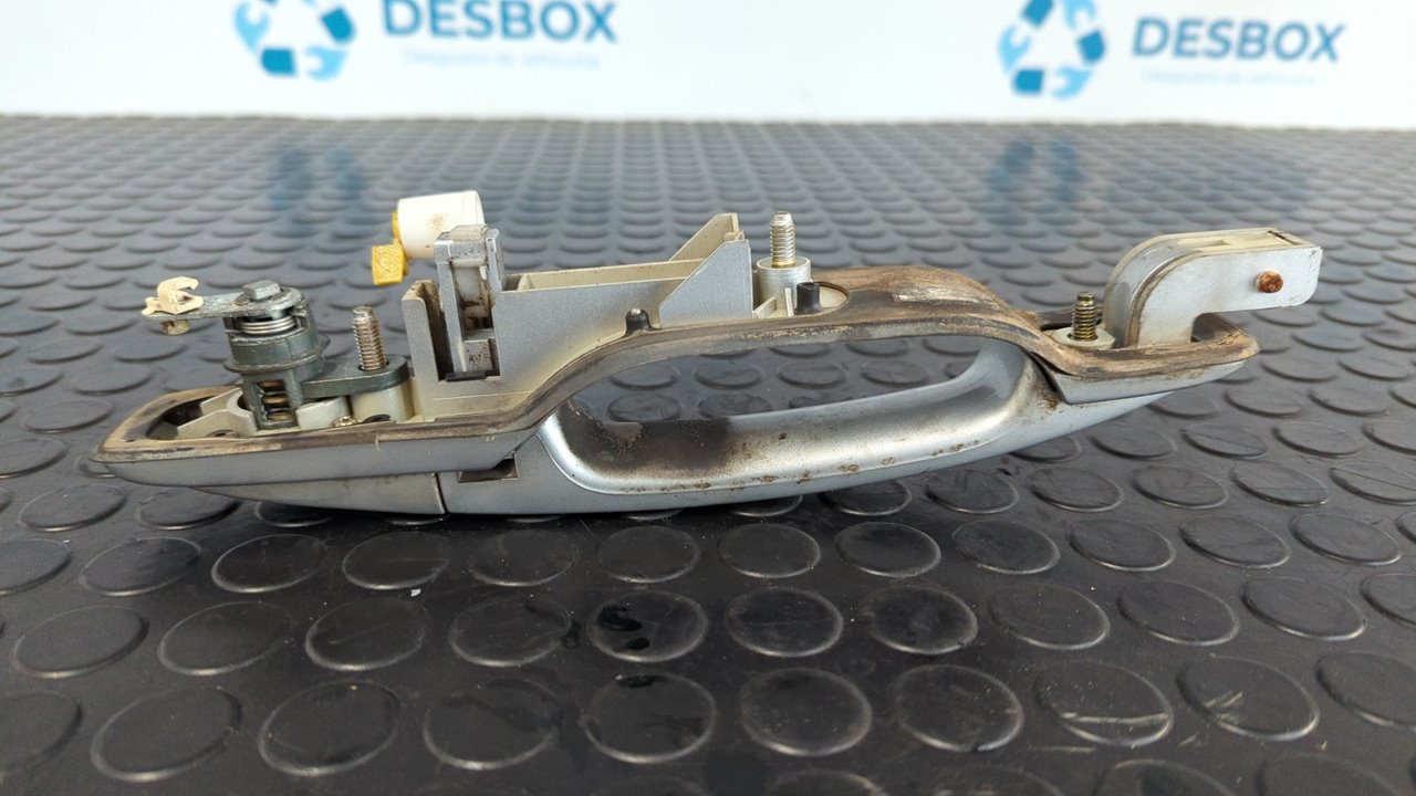 MANETA DELANTERA IZQUIERDA SSANGYONG RODIUS - vista 2