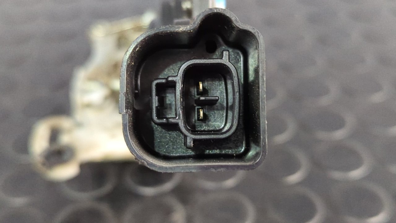 CERRADURA PUERTA DELANTERA DERECHA TOYOTA AYGO (KGB/WNB) - vista 2