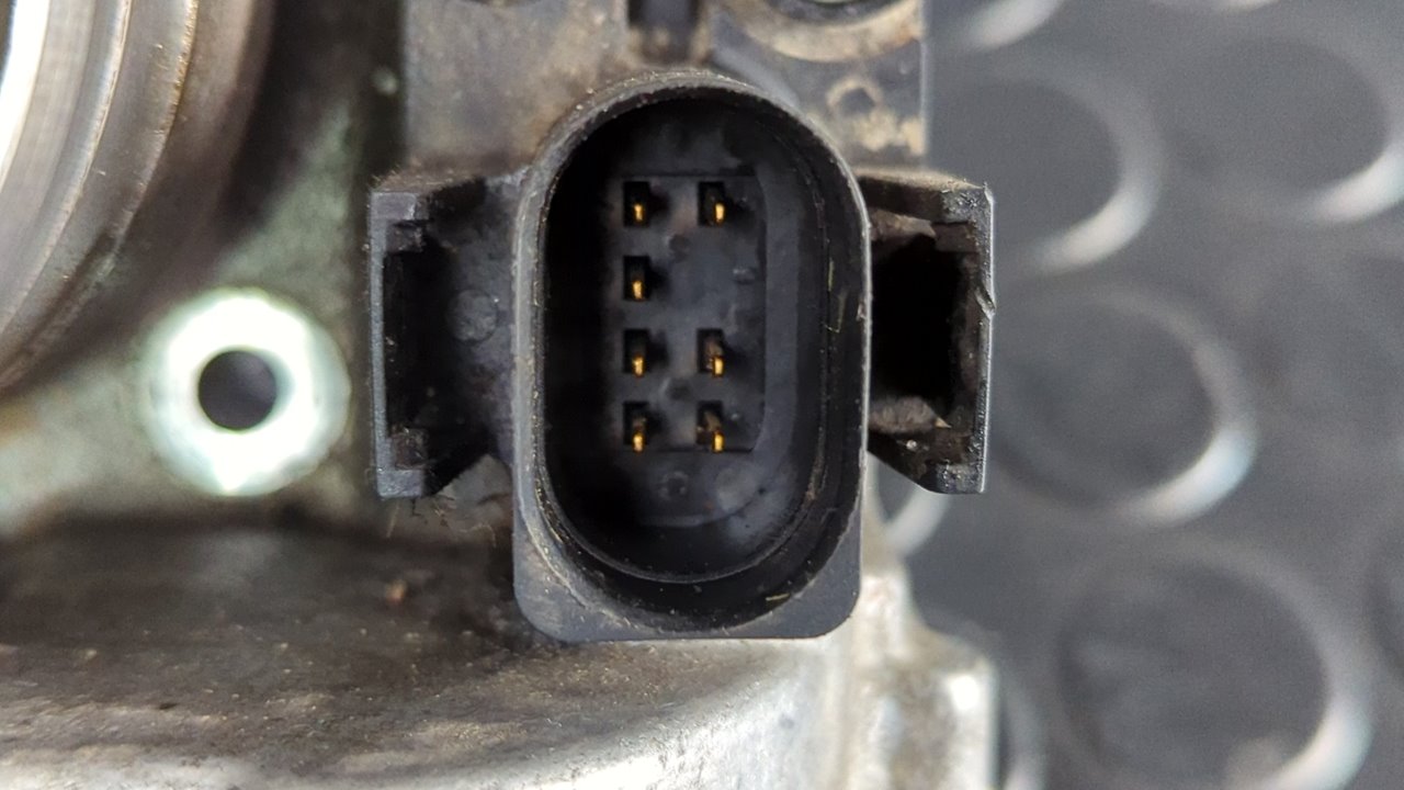 CAJA MARIPOSA VOLKSWAGEN GOLF IV BERLINA (1J1) - vista 7